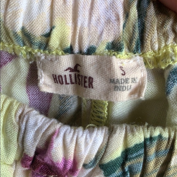 Yellow Hawaiian print off the shoulder shirt - Picture 2 of 2